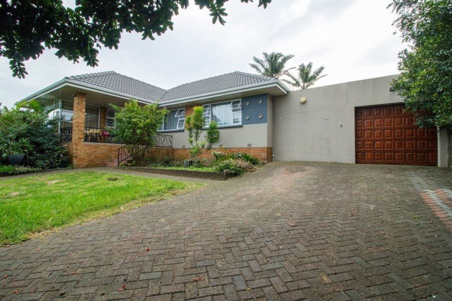 3 Bedroom Property for Sale in Sunnyridge Eastern Cape